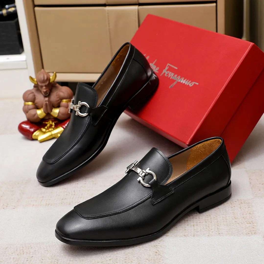 Men's shoes 💰600 🕷🕷🐂【Ferragamo】 Popular fashion casual shoes🇨🇳Official website counter 1:1 production, original mold opening💯Good quality can be seen, imported high-end first-layer pebbled calfskin, water-dyed🐂leather lining🌿very clear texture, high-quality waterproof, non-slip and wear-resistant outsole🎋high quality and low price, truly handmade🍓, 5 colors available! Code number 38-44 (45. To be customized)